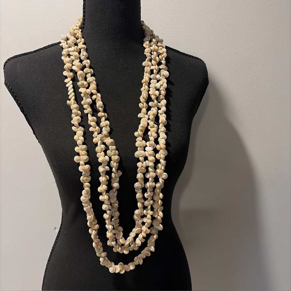 vintage Hawaii  necklace natural small snail shell  boho beach nautical mermaid
